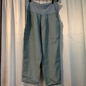 Lululemon NWOT Capris